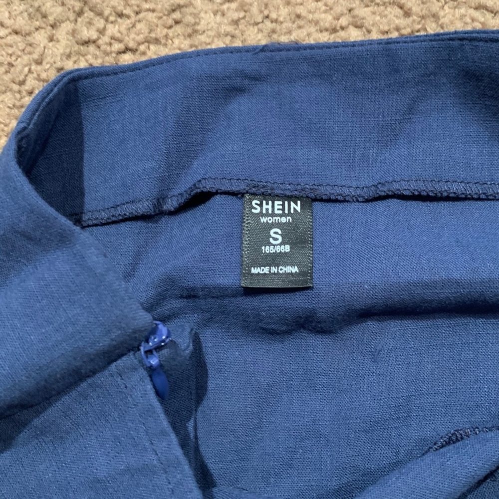 Clothes - Picture 10 of 16